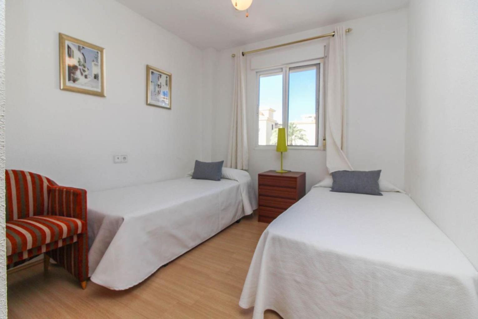 Apartamento Golf Pau Casals Альбир Экстерьер фото